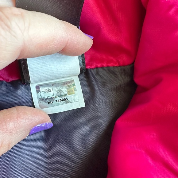 The North Face Pink 550 Fill Quilted Vest - Picture 3 of 8